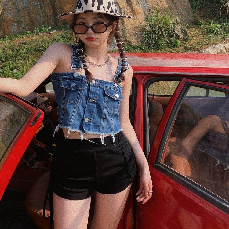 复古牛仔背带上衣女设计感小众外穿背心短款辣妹夏装ins潮