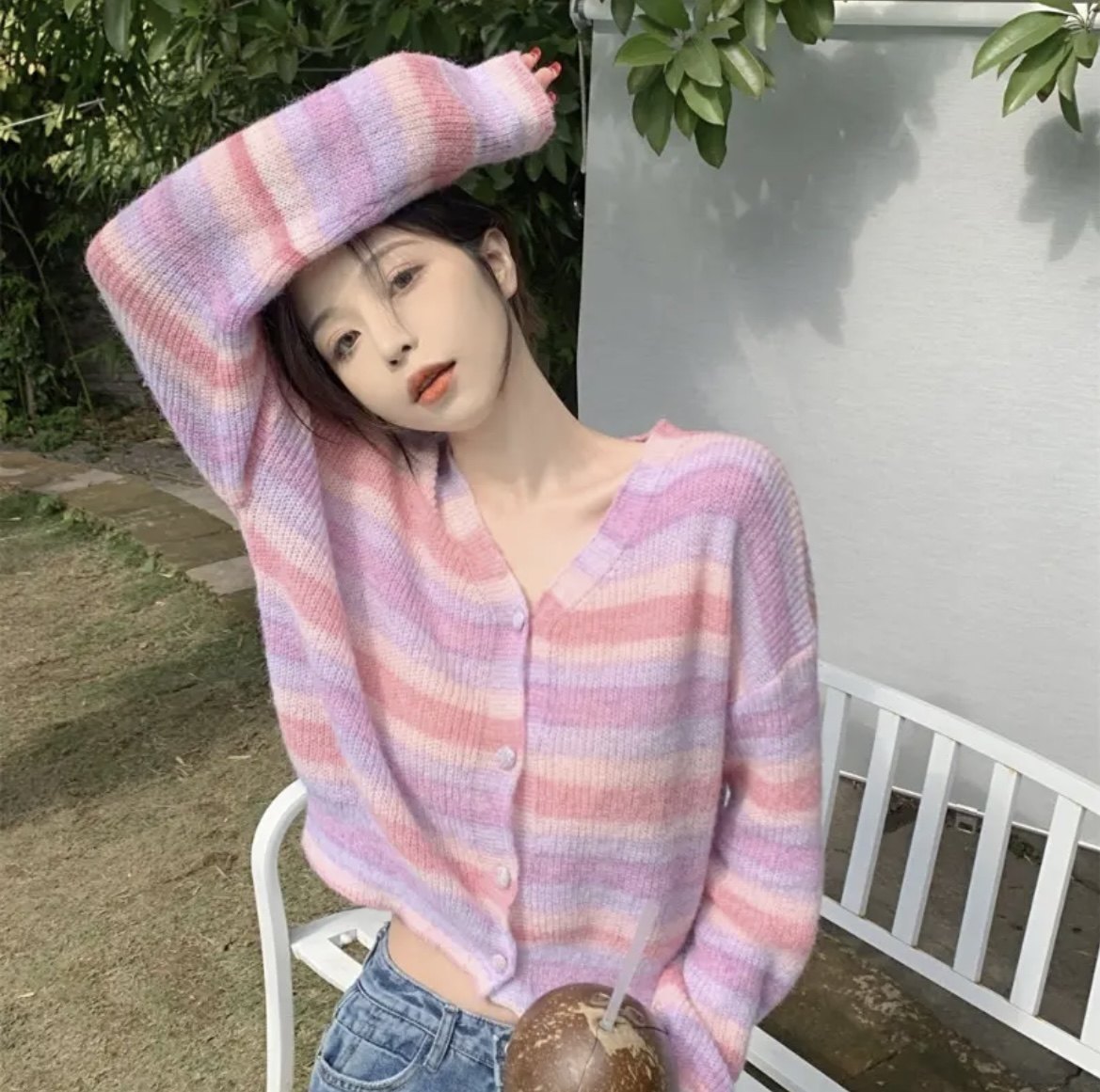 初春踏青张子萱日系甜美风格春季百搭彩虹条纹开衫针织衫