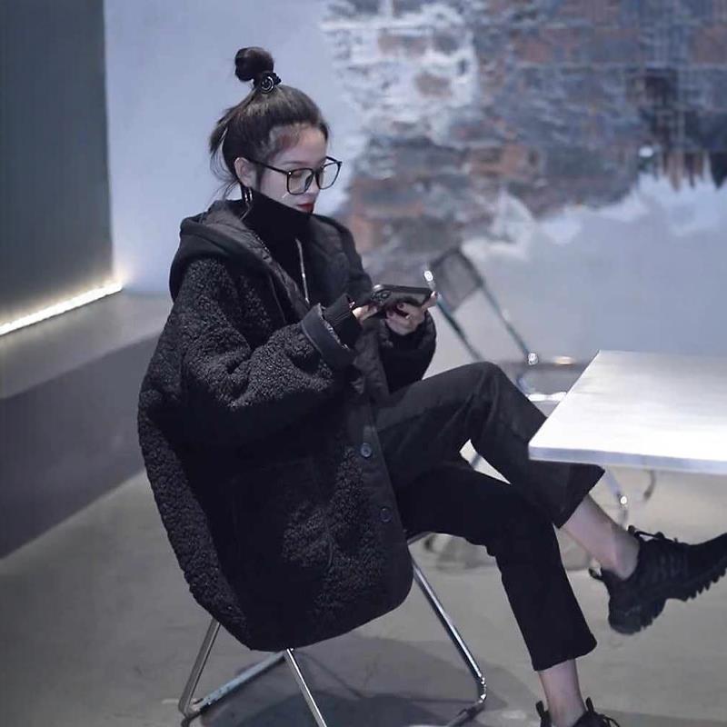 黑色连帽羊羔毛外套女秋冬2025新款小个子爆款高级感夹棉加厚上衣