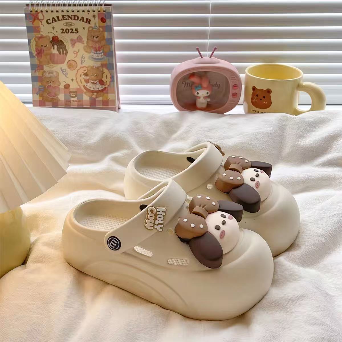 2025年新款夏季凉鞋女加厚底防滑耐磨洞洞踩屎感软底沙滩两穿拖鞋