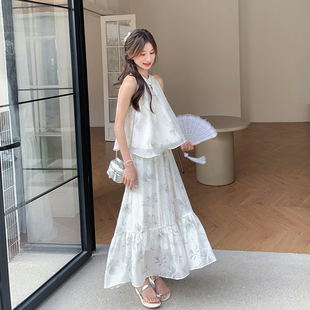温柔浪漫风白色挂脖背心半身裙套装女夏甜美小香风两件套