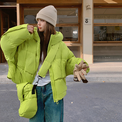 白鸭绒连帽泡芙羽绒服
