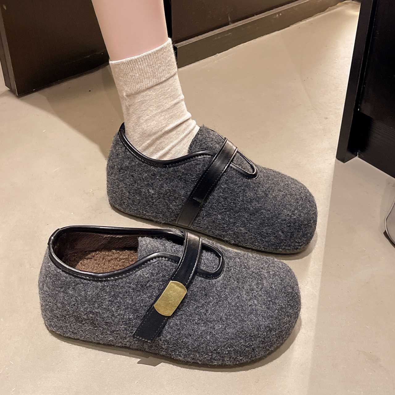 灰色毛呢厚底勃肯鞋子女2025