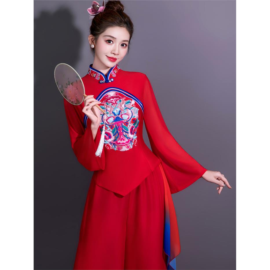 高档陕北秧歌展演绥德队秧歌服民间扇伞舞演出服女广场舞蹈服打鼓