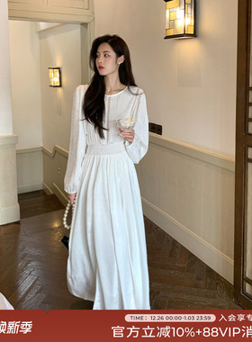 竹依依气质圆领法式白色连衣裙女春夏收腰长袖显瘦温柔风仙女长裙