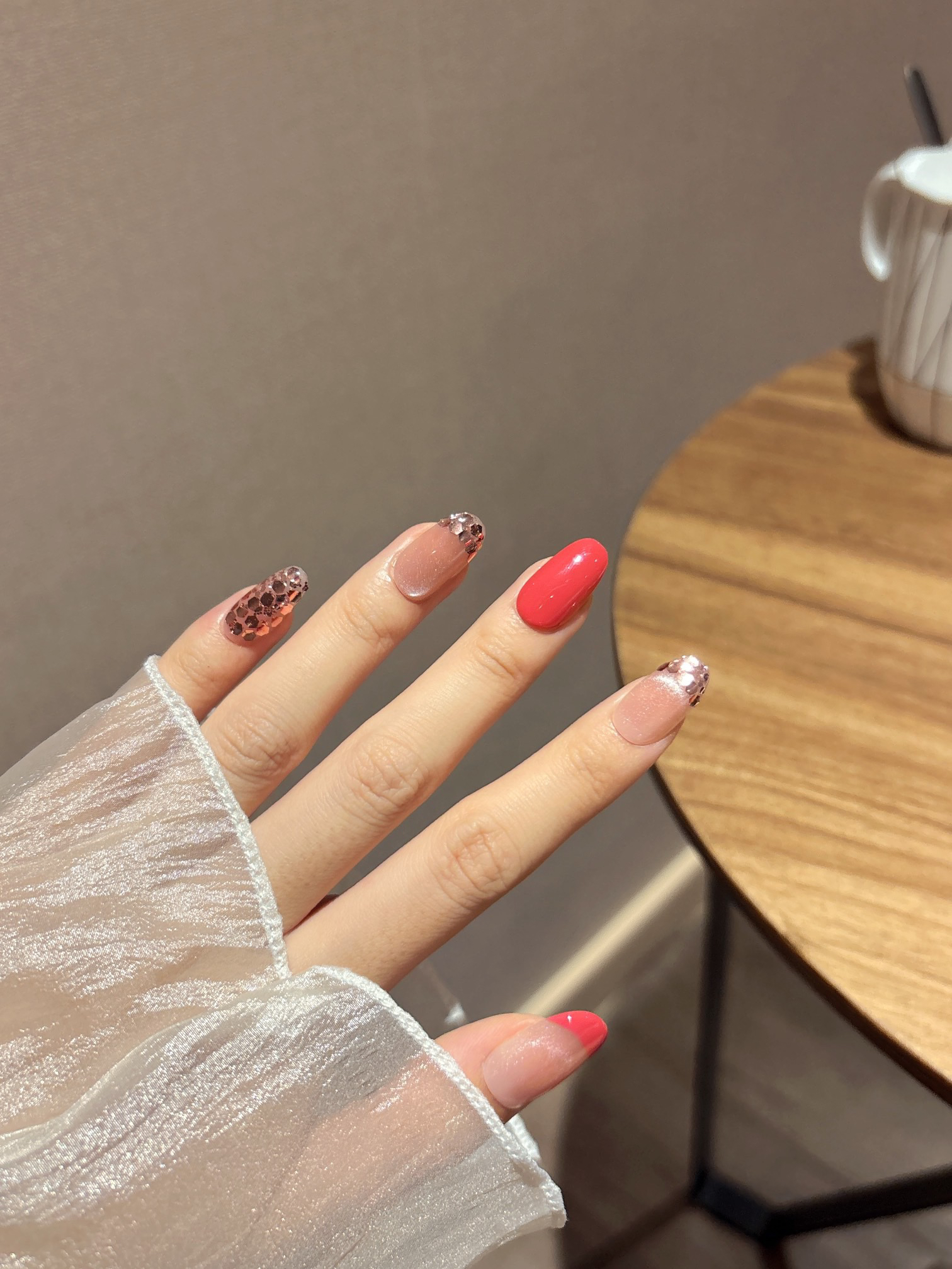 手工穿戴甲富家千金玫红色波点美甲贴片爆闪花环钻指甲显白高级感