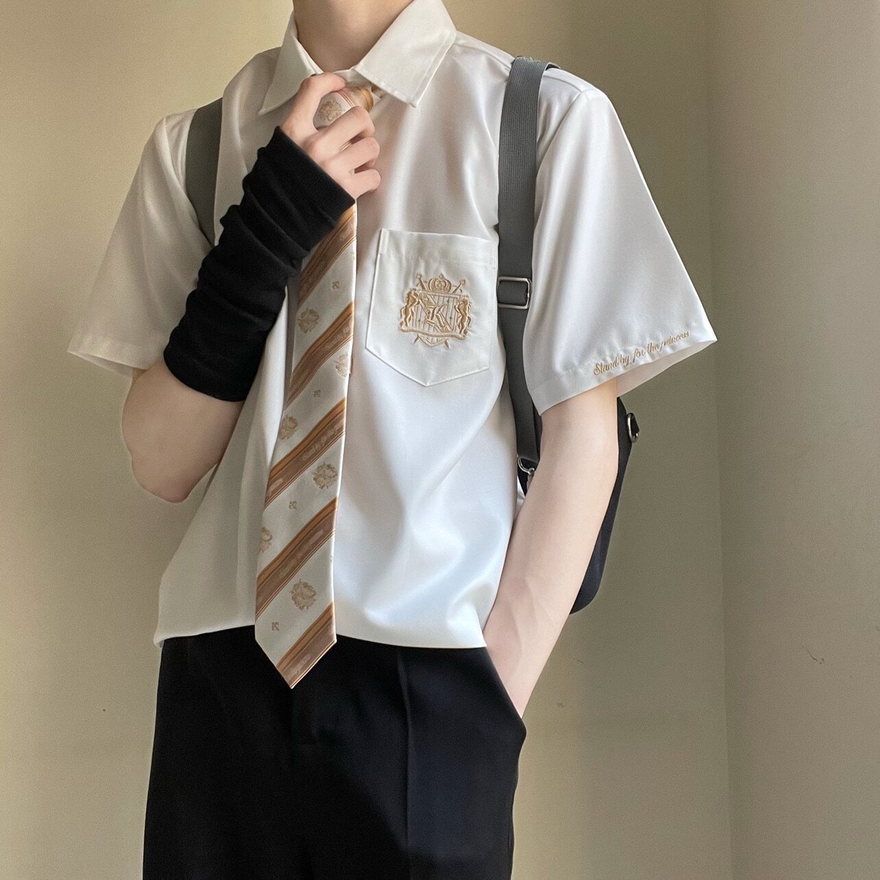 dk白色领带短袖衬衫送同款