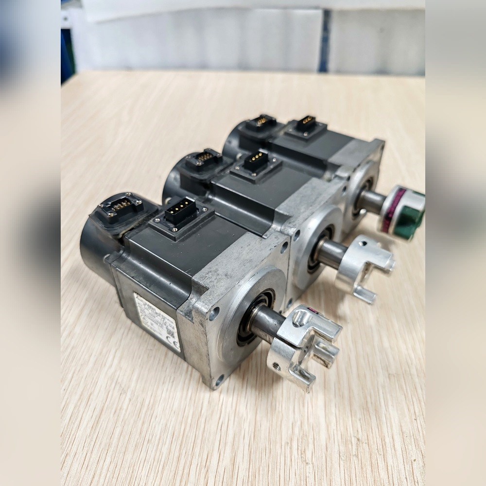 HF-KP23JW04-S6三菱伺服电机200W 3000 议价