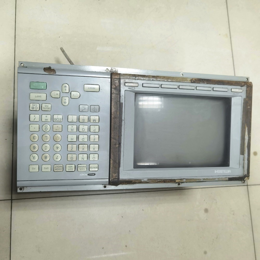 MDT962B-4A三菱数控系统显示屏 议价