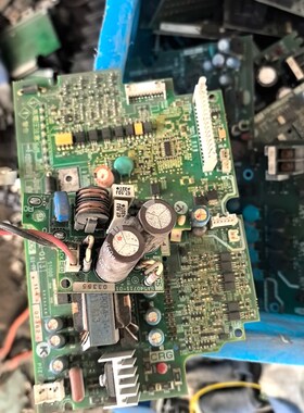 富士变频器电源板SA539962-0111KW 议价