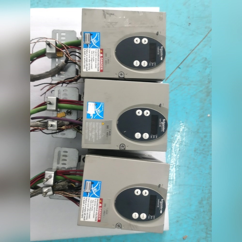 施耐德驱动器LXM05AD14N41.4KW 议价