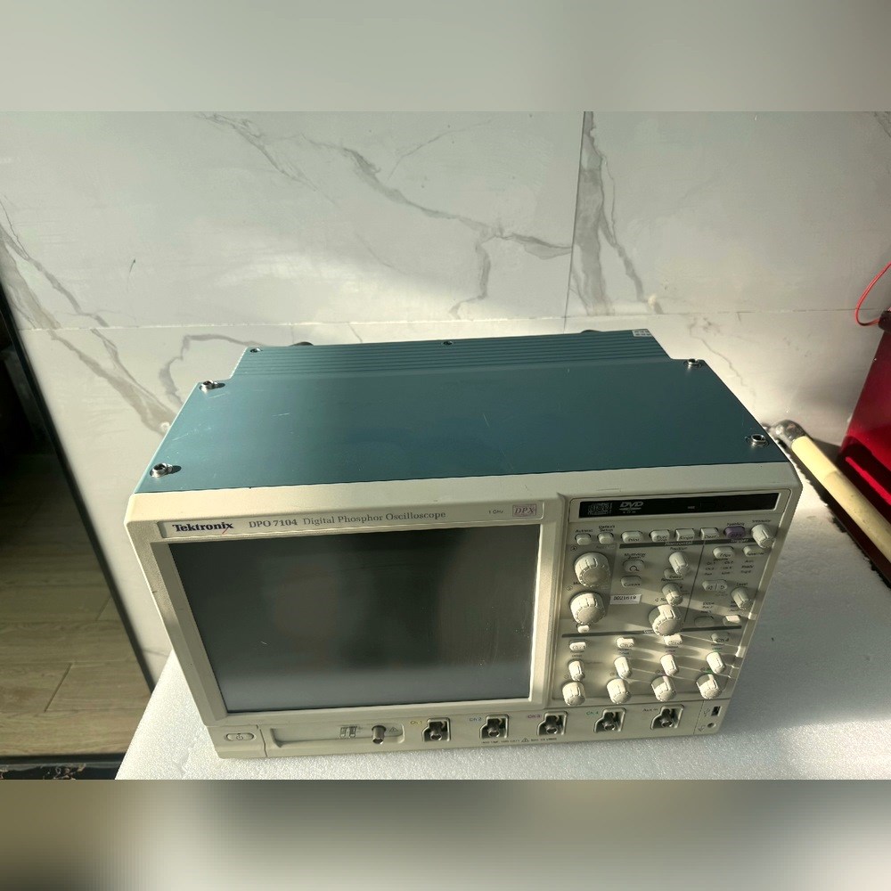 DPO7104示波器泰克1G示波器.质量包好. 议价