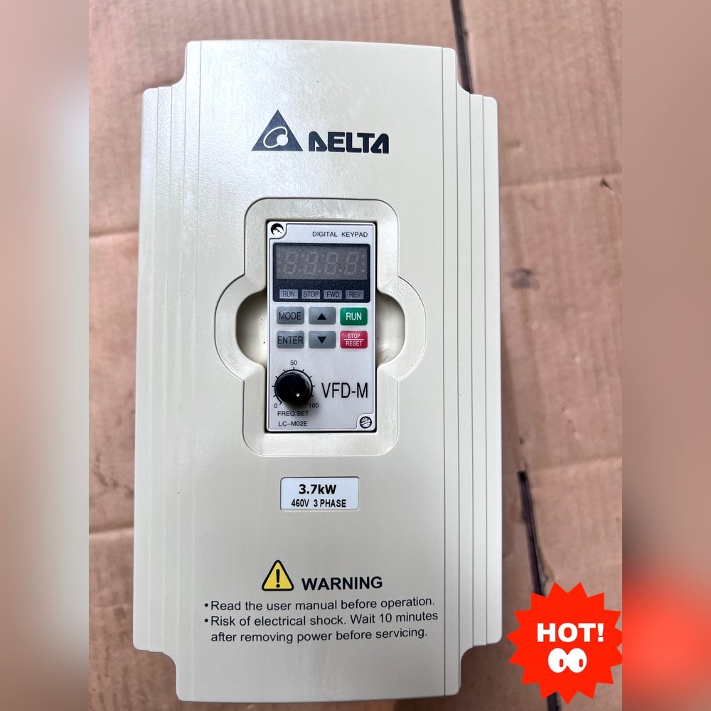 原装变频器VFD037M43A 议价