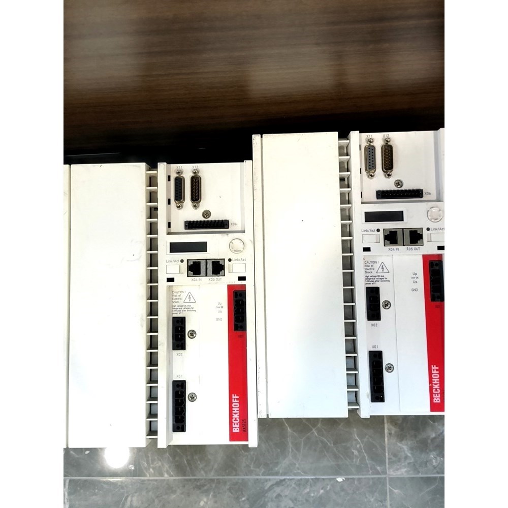 倍福驱动器 AX5118-0000-0200 4台 议价