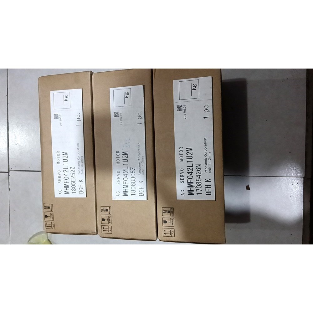 400w电机MHMF042L1U2M原装现货三 议价