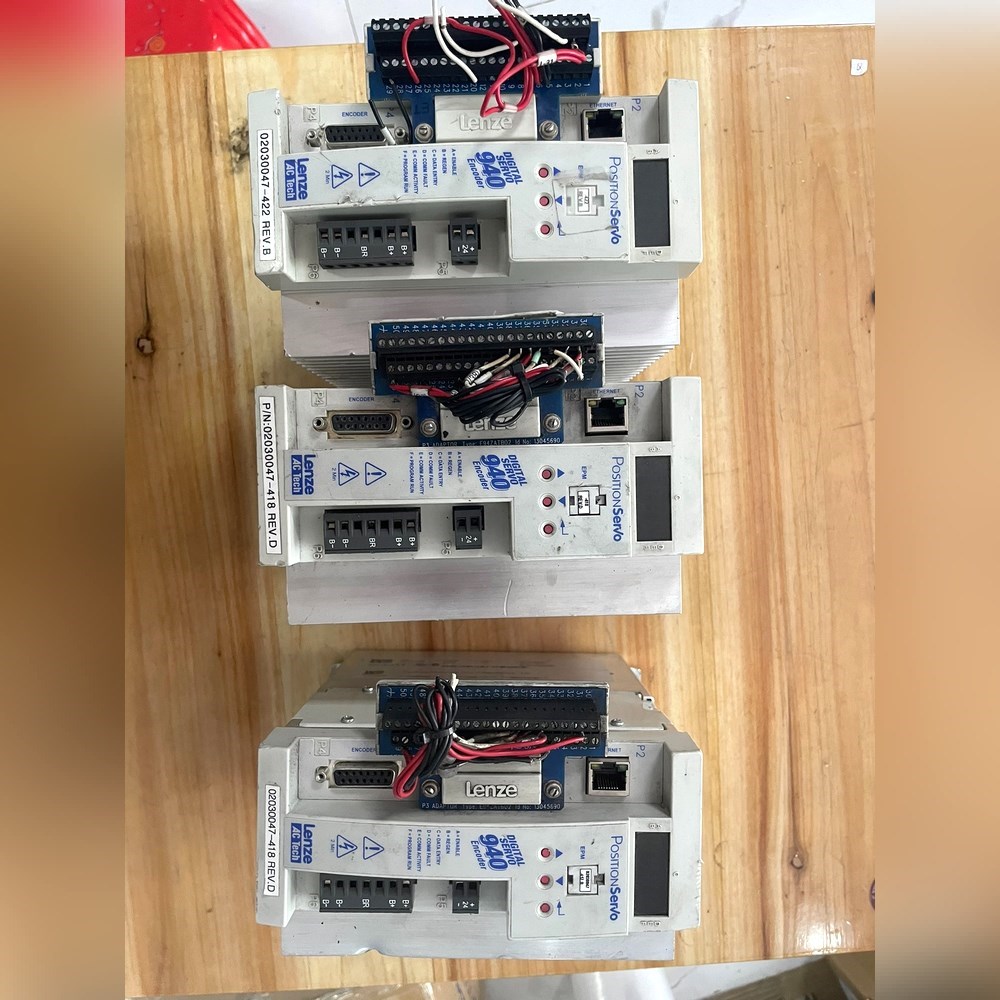 伦茨驱动器E940P080Y2NEM成色漂亮有一个 议价