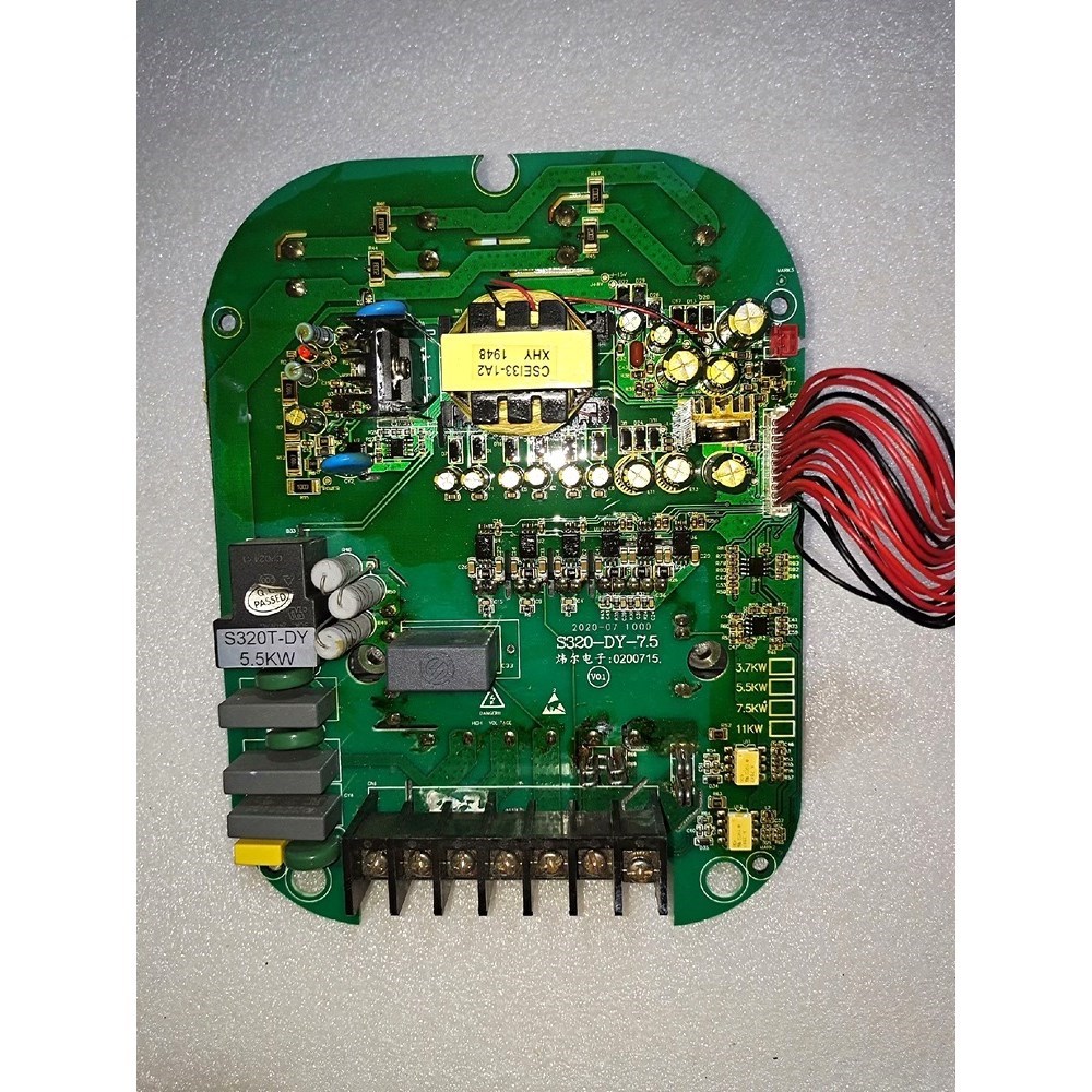 炜尔变频器主板S320-DY-7.5成色如图不会 议价