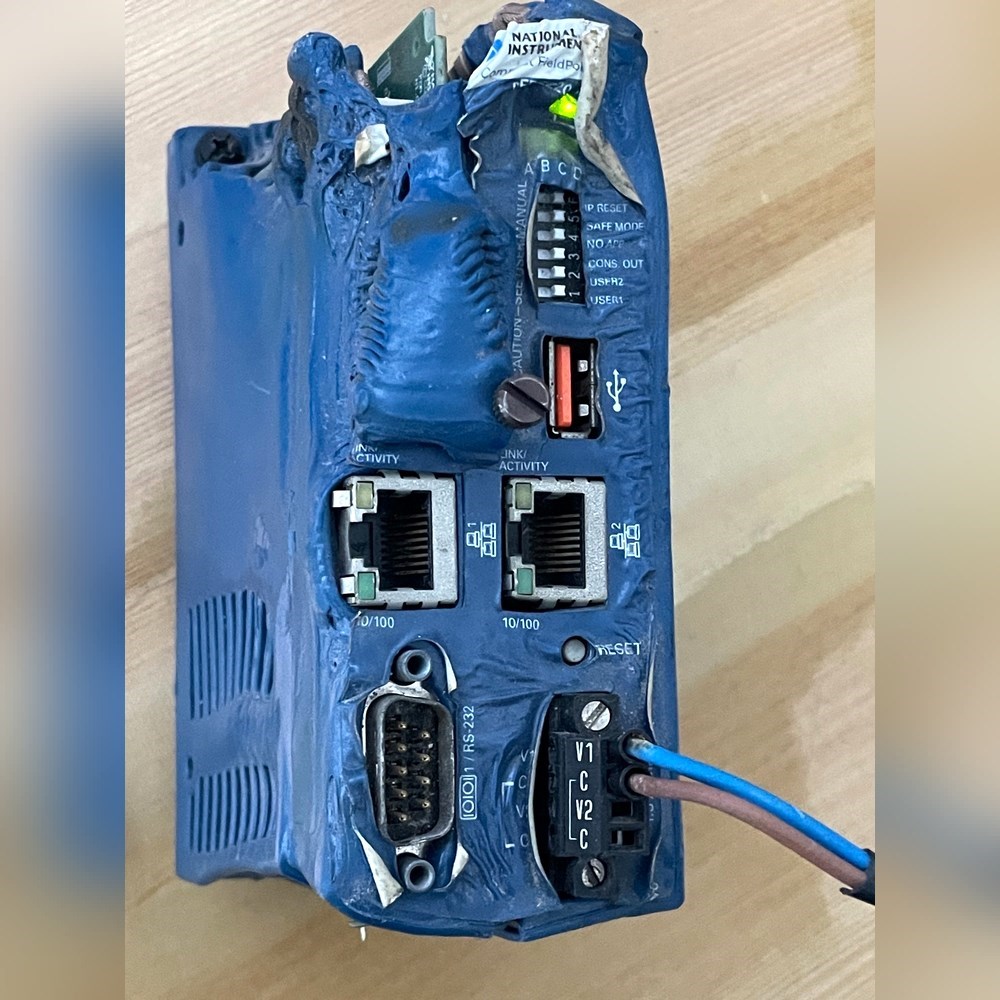 美国NI模块 CFP-2220 外壳烤坏了板子好的通电正 议价