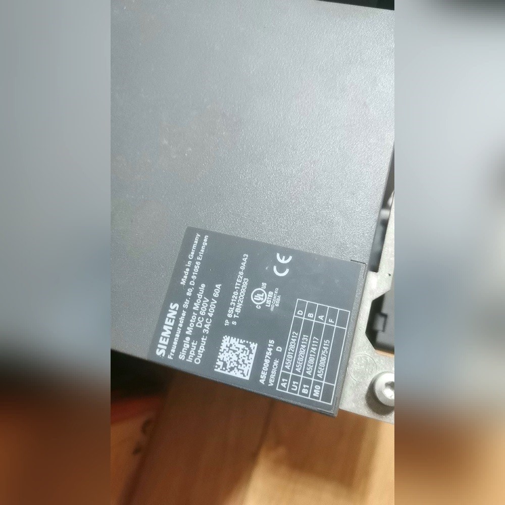 6SL3120-1TE26-0AA3 2台 成色漂亮 冲新 议价