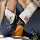 扣铁马今歌男士 英国TateossianRT热门款 方形碳纤维宝塔齿轮袖 礼物