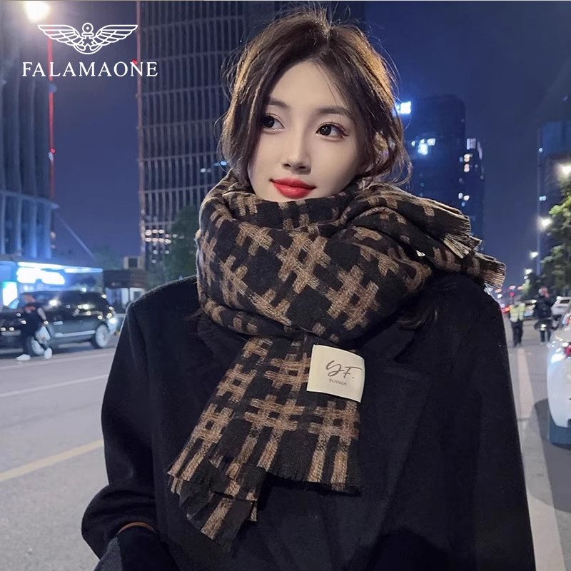 法莱阿玛尼仿羊绒格子围巾女冬季