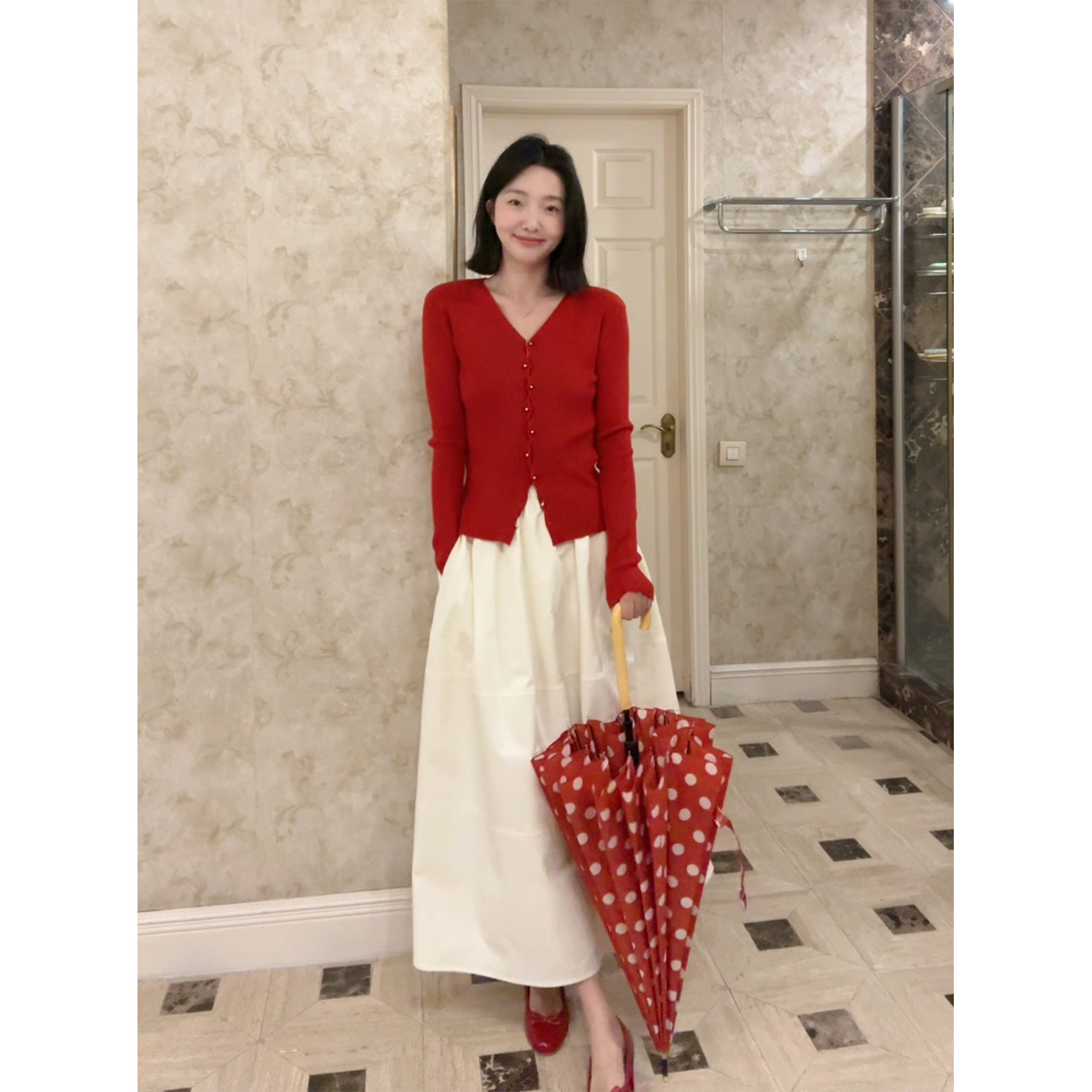 郭九九呢 羊毛桑蚕丝迪士尼在逃公主百搭开衫女春季高腰显瘦半裙