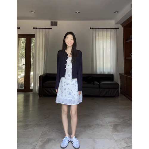 郭九九呢 天丝亚麻雅致碎花印花吊带连衣裙夏季百搭显瘦针织开衫