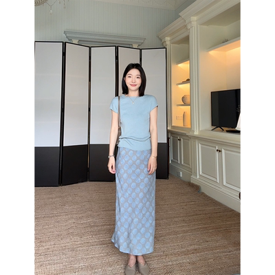 郭九九呢桑蚕丝天丝羊毛简约显瘦短袖夏季气质上衣开叉斜裁半身裙