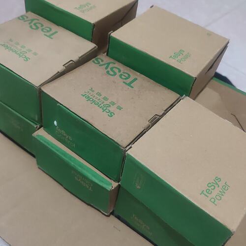 议价TeSys接触器，型号GV2PM06C和LC1D32M