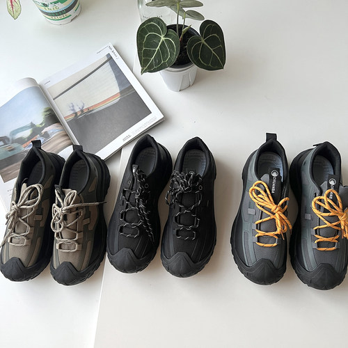 户外机能风登山款休闲鞋