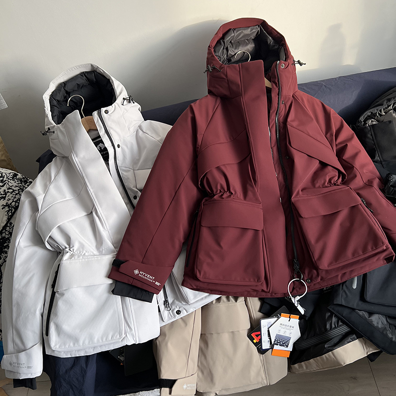 时髦户外连帽滑雪服鹅绒服