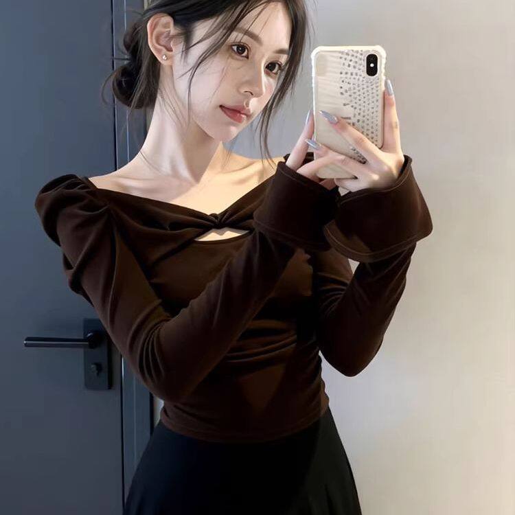复古咖色丝绒衬衫女秋冬高级感轻奢氛围感掐腰洋气减龄钮结小上衣
