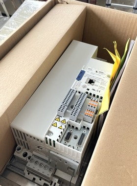 Lenze伦茨 变频器 FI E84AHWMC1134V-V 议价