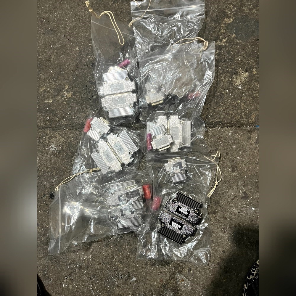 XM2S-37的37针原装插头 XM2S-15的三 议价