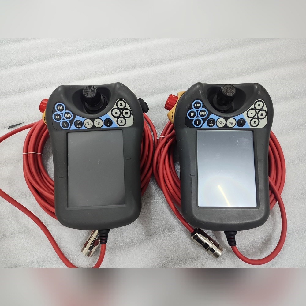 ABB机器人示教器 DSQC679 3HAC028357-0 议价