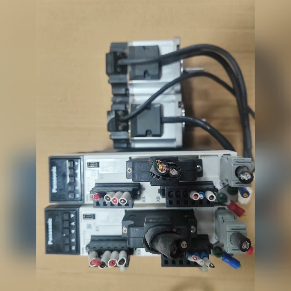 件伺服驱动MADLN15SE 电机MSMF022L1 议价