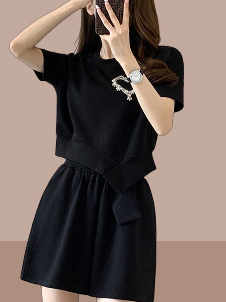 休闲运动服套装女2025年夏季新款时尚减龄纯色短袖T恤短裤两件套
