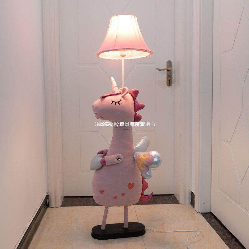 台灯室内卧室护眼女孩创意可爱卡通儿童房灯公主落地灯学习落地灯