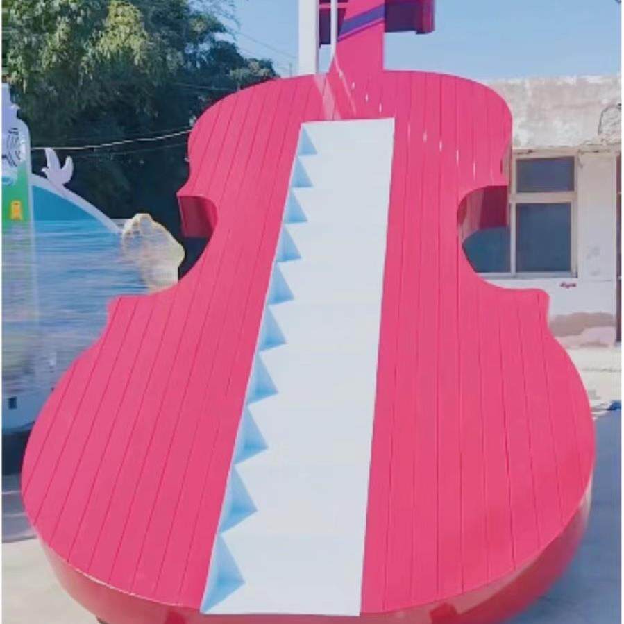 景区农庄拍照天梯大型网红道具天梯大提琴公园打卡道具引流户外