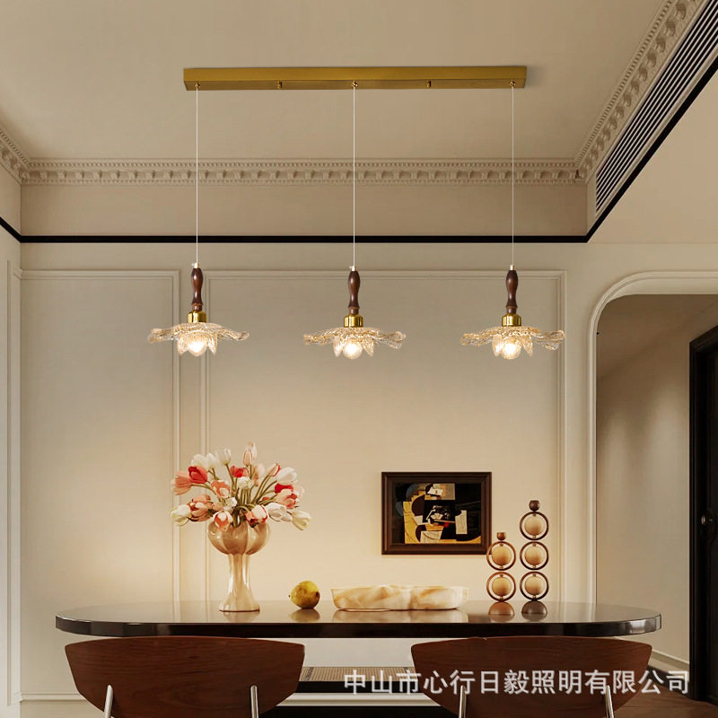 胡桃木中古花瓣餐厅吊灯简约吧台三头长餐桌灯法式复古莲韵过道灯