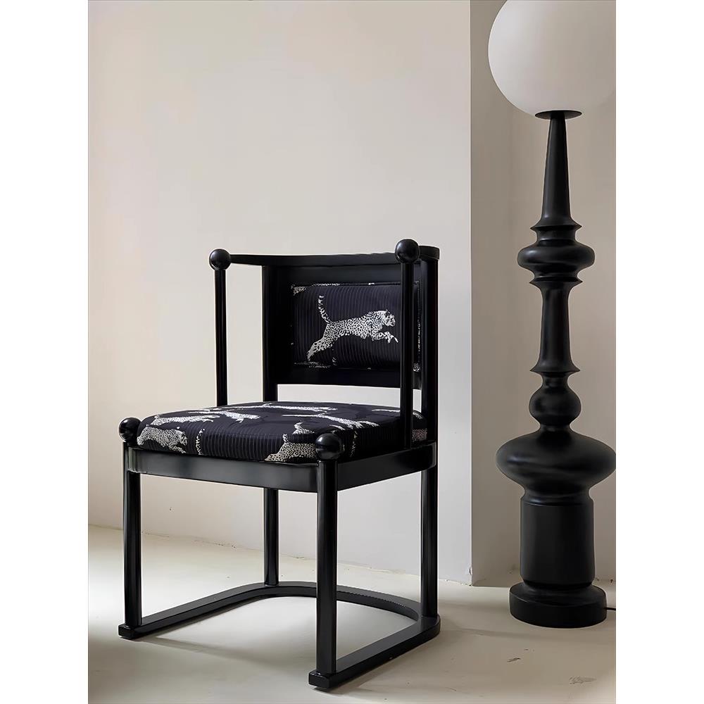 豹豹椅设计师款实木餐椅法式中古餐桌椅子扶手椅家用复古靠背椅子