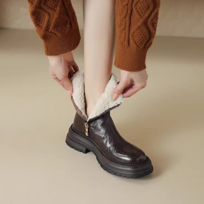 厚底皮毛一体马丁雪地靴子女靴冬季加绒加厚2024新款保暖短靴棉鞋