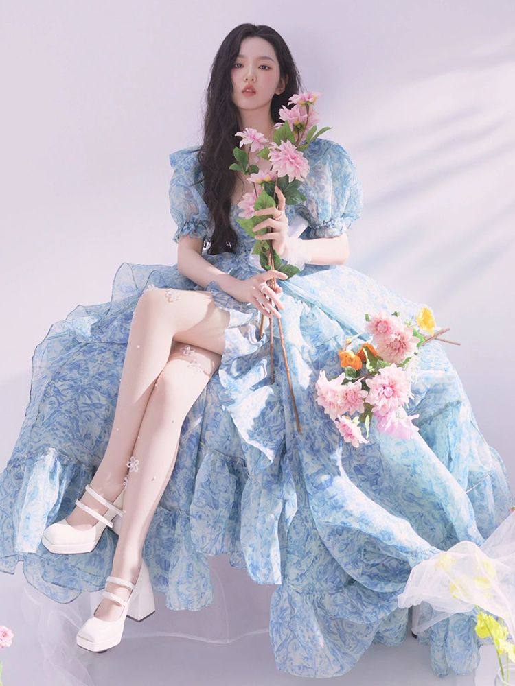 蓝色碎花高级感方领泰式连衣裙气场强大女装高端精致春夏短袖裙子