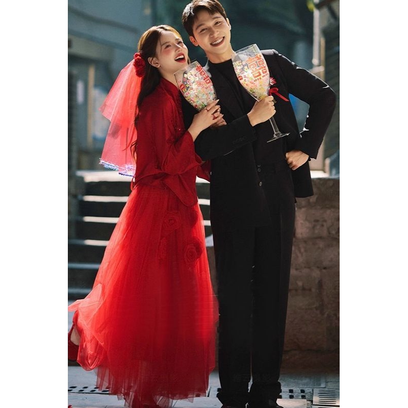 新中式订婚礼服裙女2025新款新娘结婚敬酒服小众旅拍轻婚纱红色仙