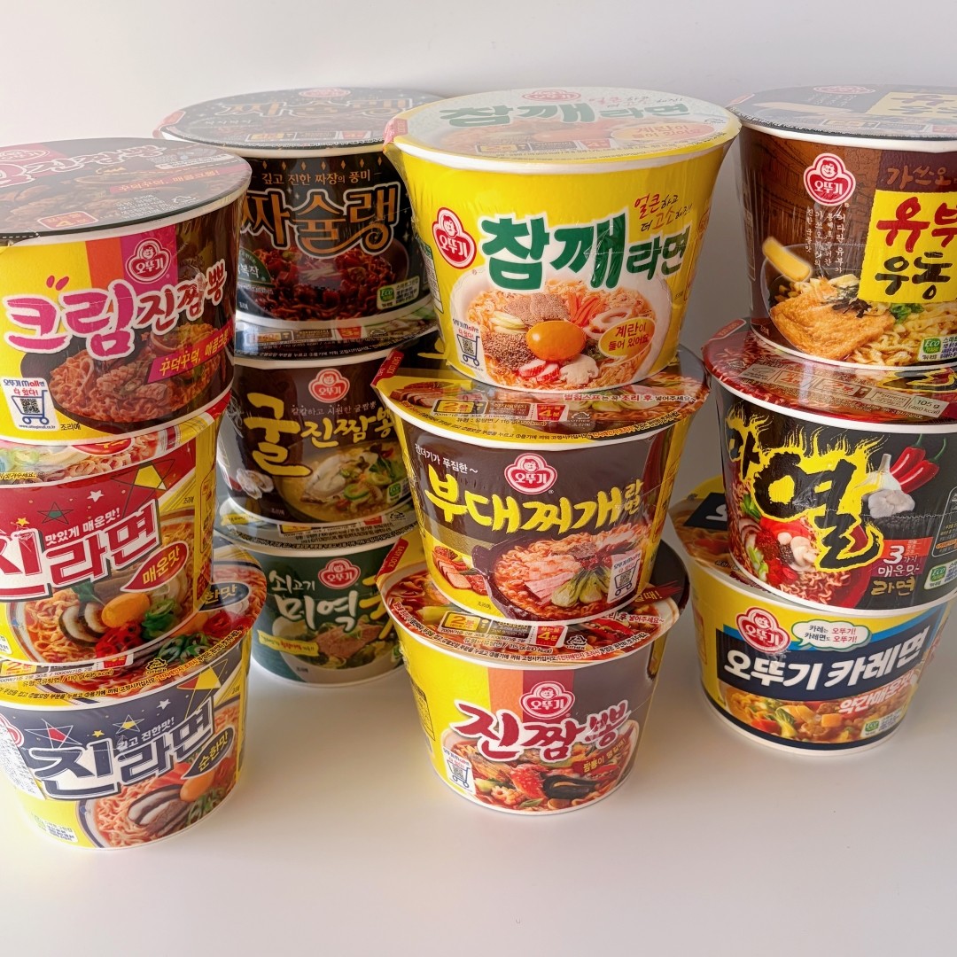 韩国进口不倒翁芝麻泡菜咖喱炸酱奶油海鲜热拉面大碗泡面多口味
