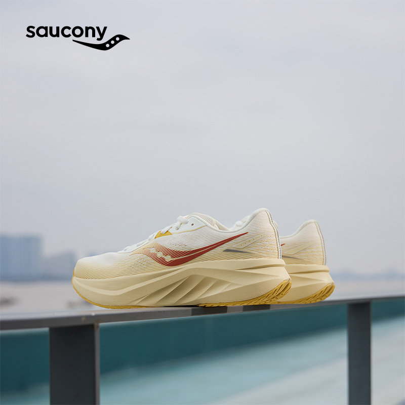 Saucony������TIDE 3ѵ����������Ь25���¿��˳�3���𱣻��ܲ�Ь 197.03Ԫ