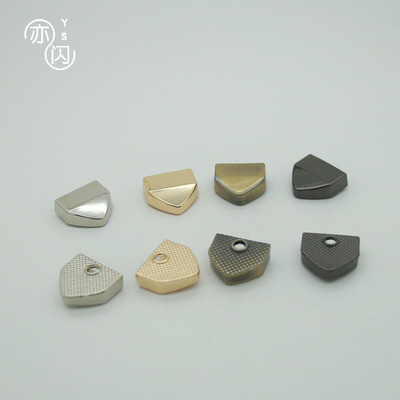 包拉链尾夹五金止口扣