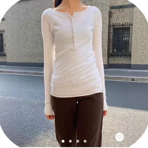 BM风新款麻灰色七粒扣长袖T恤女