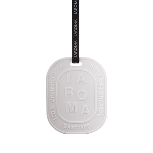 车载香薰挂件汽车香水悬挂出风口车用挂饰固体持久车内香氛熏香片