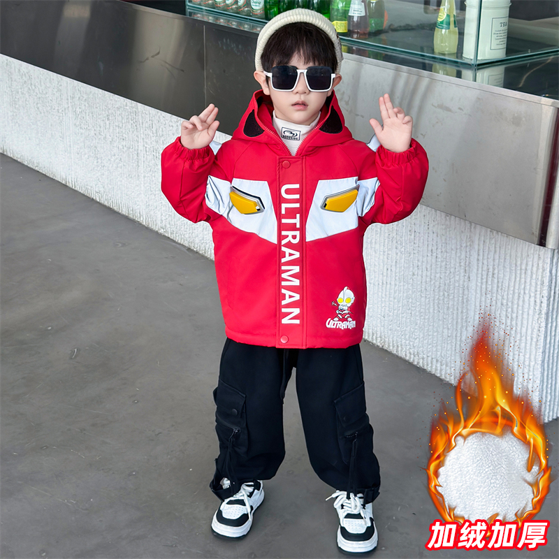 小男孩时尚炸街高端凹特曼棉衣服